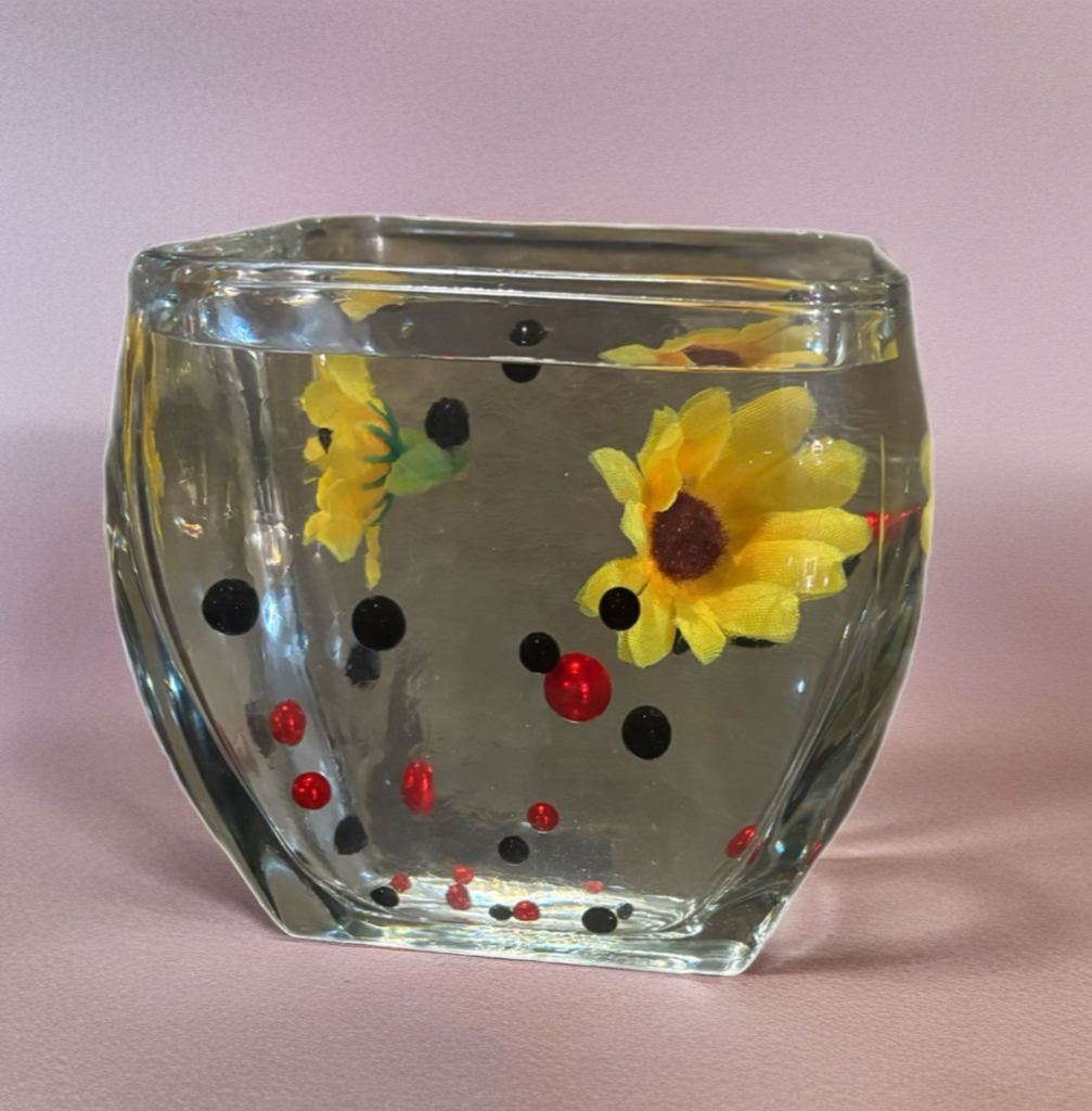 Daisy Dreams Floating Candle Vase. made to order