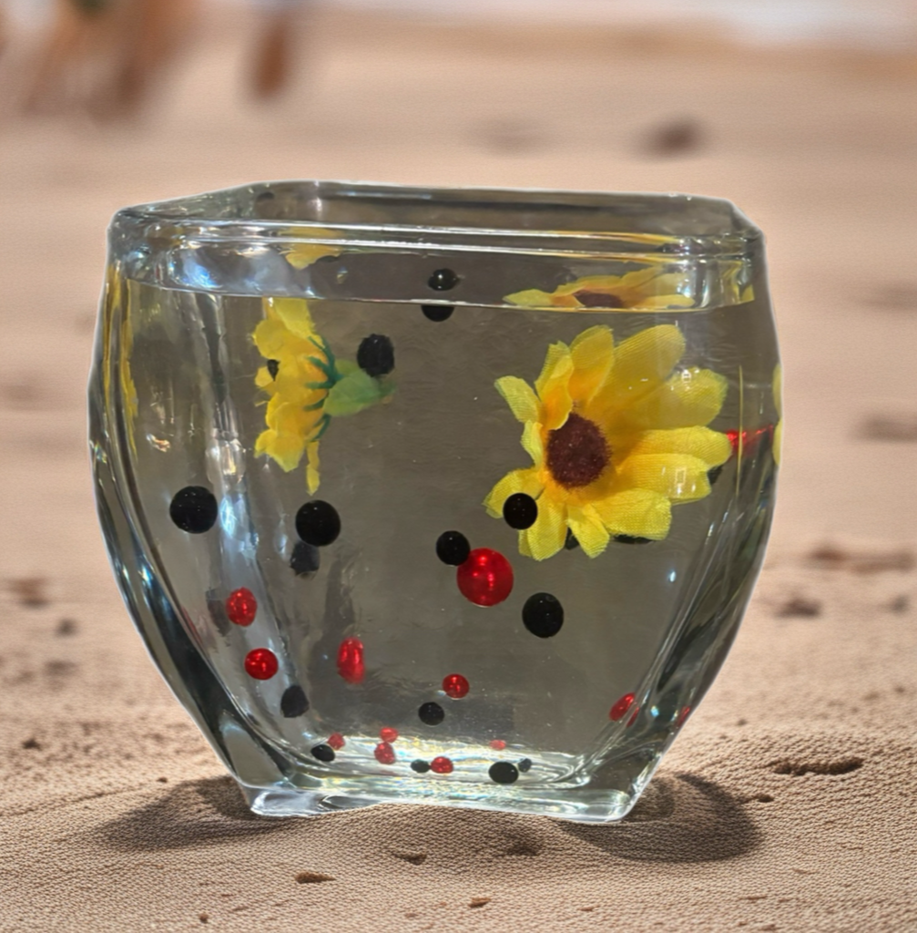 Daisy Dreams Floating Candle Vase. made to order